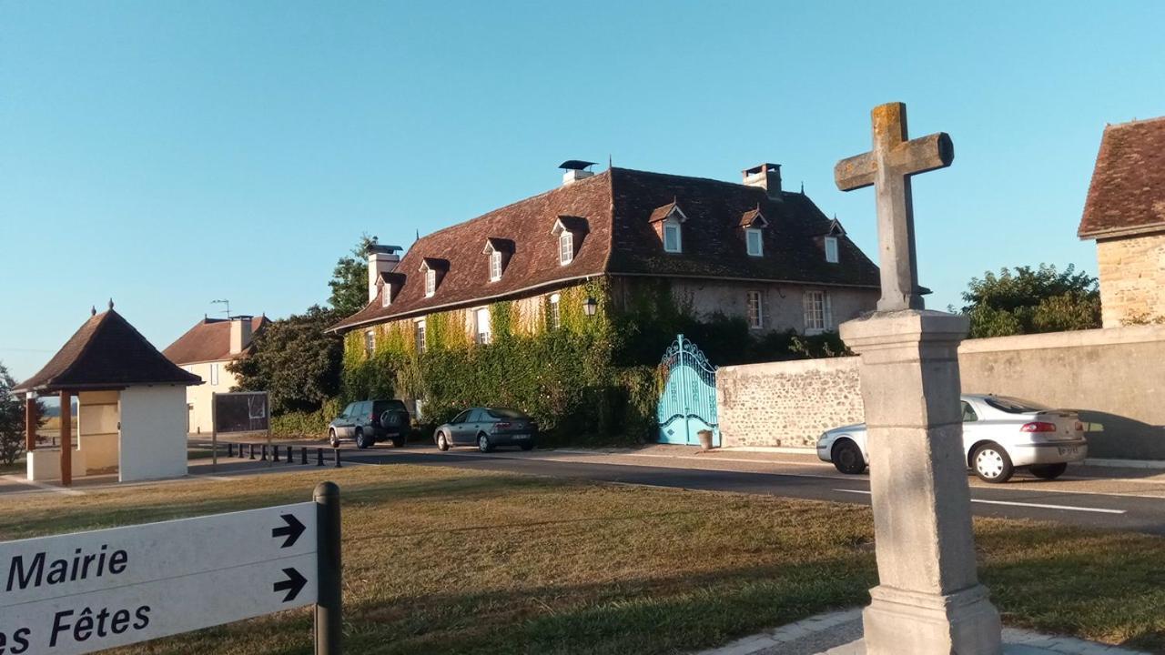 Maison Grandes Chambres Avec Cuisine -Jardin -Terrasse-Bbq Bastanes Eksteriør billede