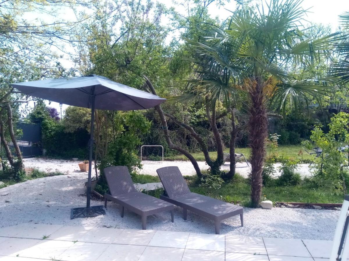 Maison Grandes Chambres Avec Cuisine -Jardin -Terrasse-Bbq Bastanes Eksteriør billede